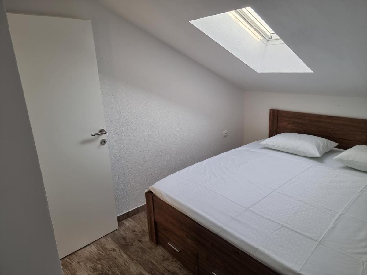 Aksa Residences Vir Bagian luar foto
