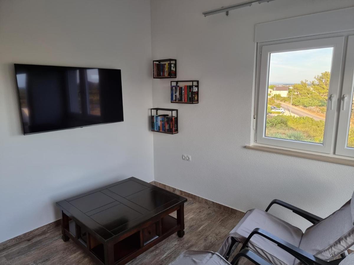 Aksa Residences Vir Bagian luar foto
