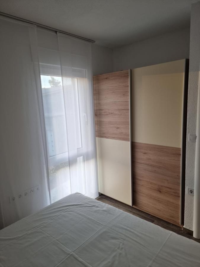 Aksa Residences Vir Bagian luar foto