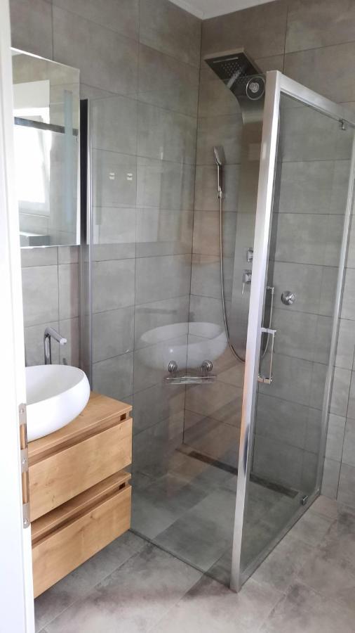 Aksa Residences Vir Bagian luar foto