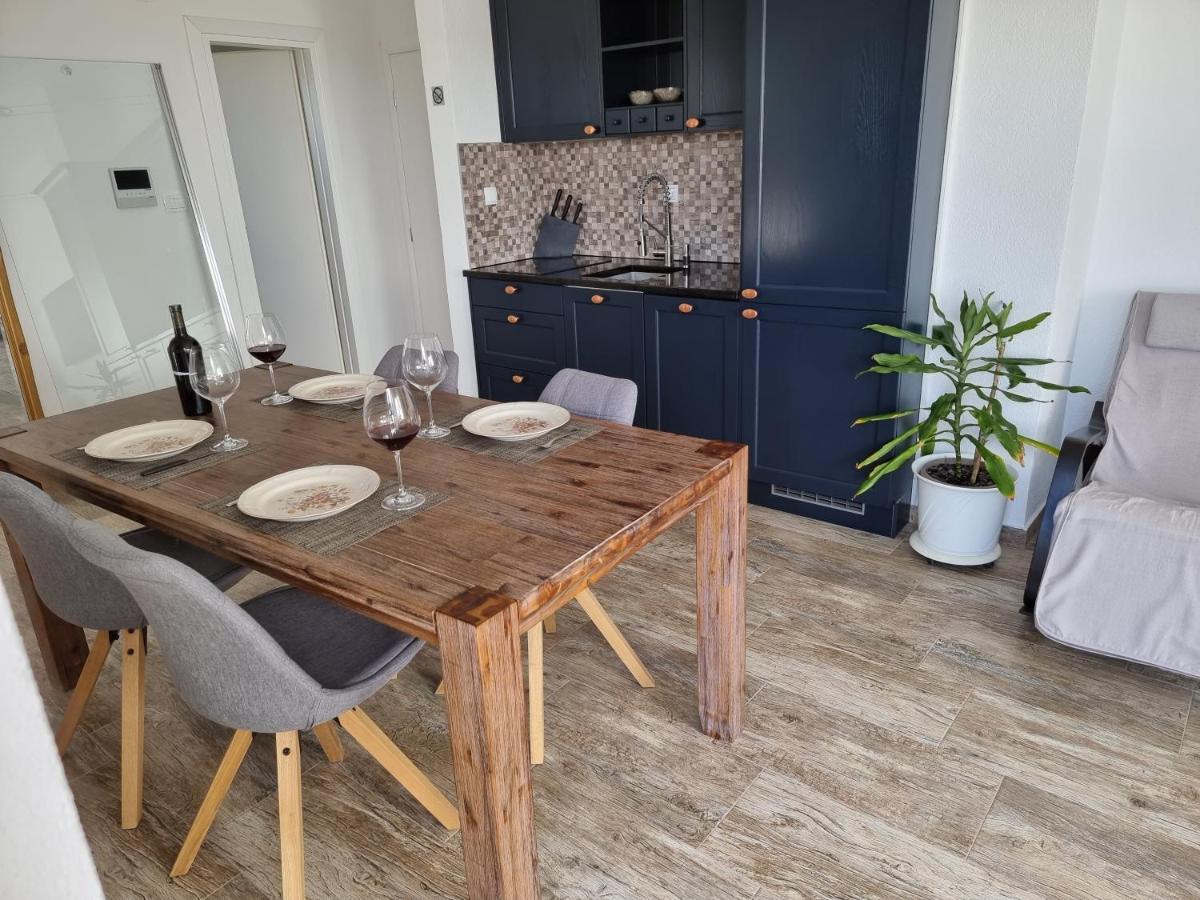 Aksa Residences Vir Bagian luar foto
