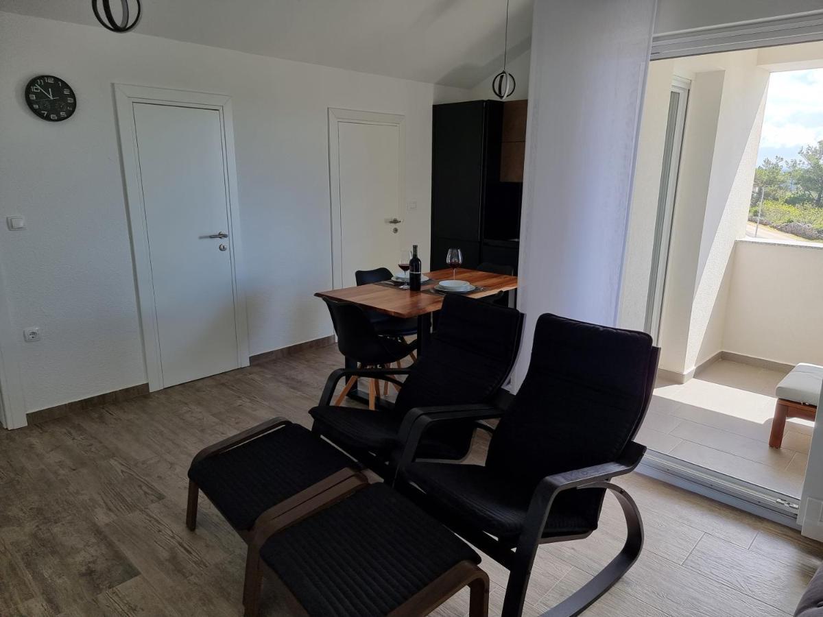 Aksa Residences Vir Bagian luar foto
